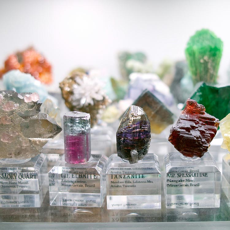 Gemstone Identification and Grading Course